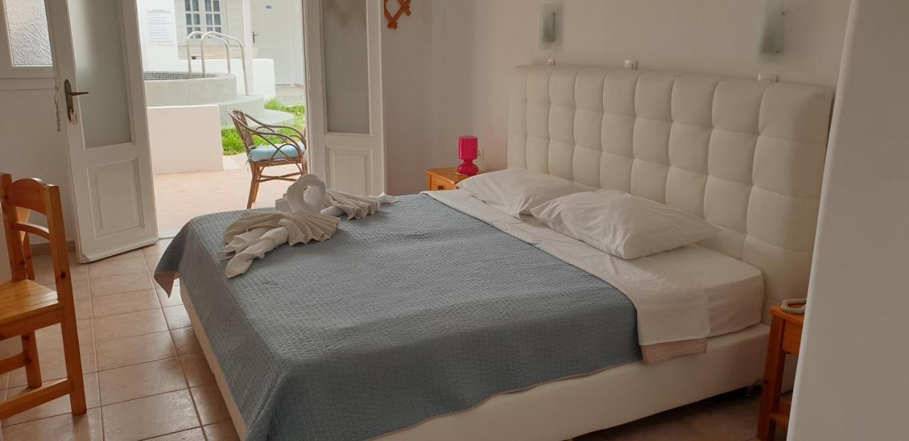 Otel Iliada-odysseas Perissa (Santorini)